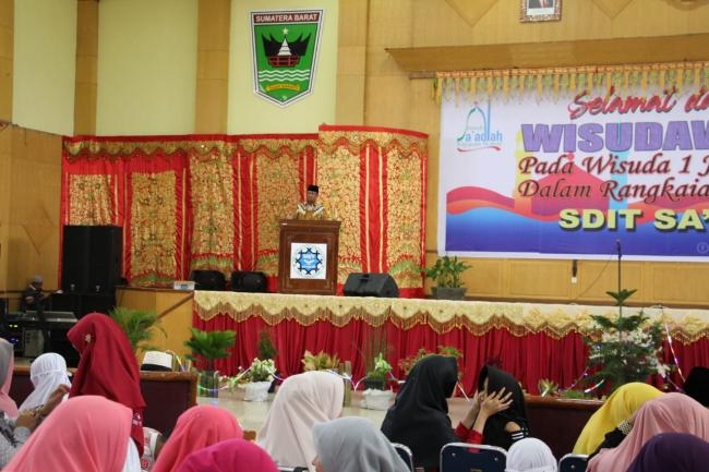 Peringati Milad ke 5 SDIT Saadiah adakan Wisuda Tahfiz ke-4