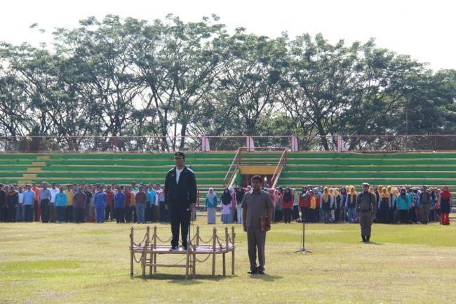 Bupati Solok hadiri Upacara Hari Olah Raga Nasional di GOR Batubatupang Koto Baru