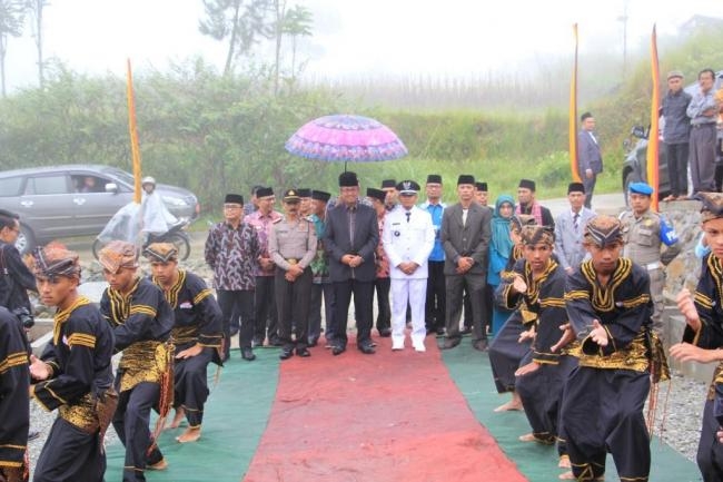 Sertijab di Talang Babungo Kehadiran Bupati disambut Meriah