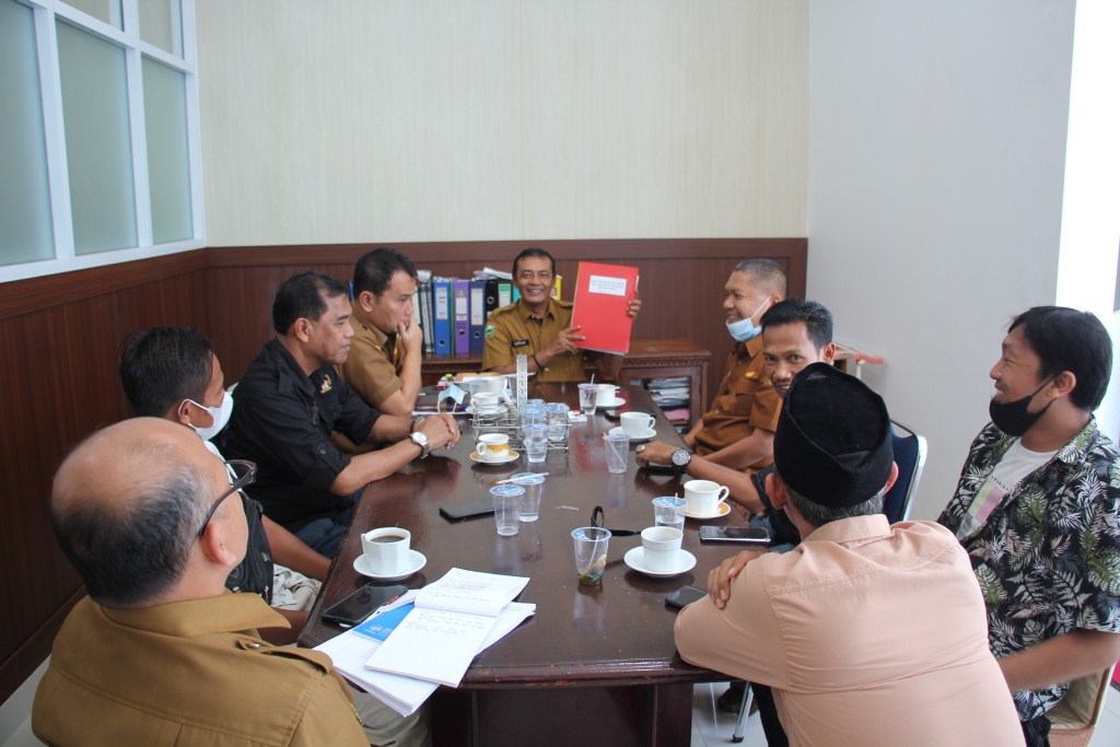  Diskusi Publik Terhadap Sektor Unggulan Pemerintah Daerah Kabupaten Solok