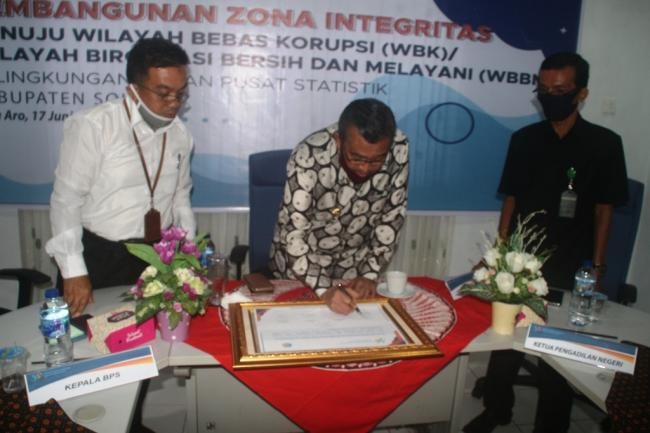 Bupati Ikuti Pencanangan Pembangunan Zona Integritas  menuju WBK dan WBBM oleh BPS se-Sumatera Barat