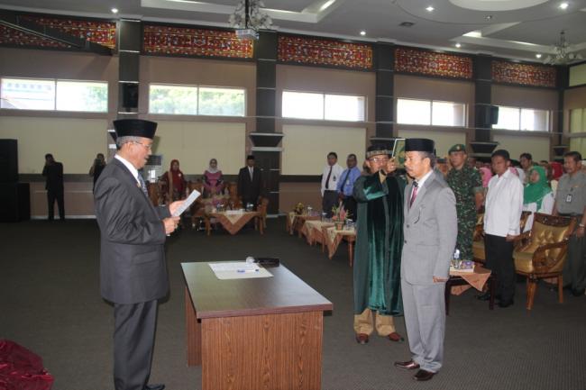 Pengambilan Sumpah Jabatan Pejabat Pimpinan Tinggi Pratama Sekretaris Daerah Kabupaten Solok