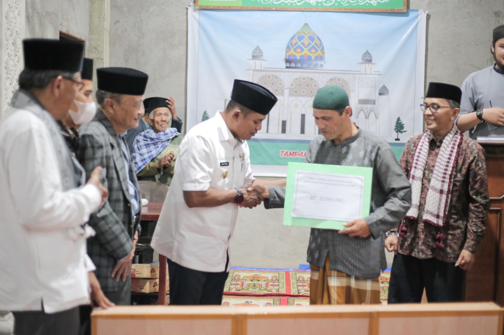  Wakil Bupati bersama Tim Safari Ramadhan kunjungi Nagari Salimpat