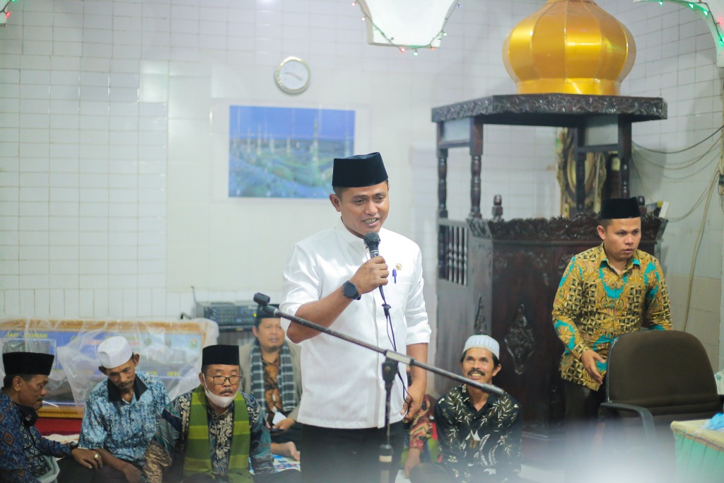 Lanjutkan Safari Ramadhan, Wakil Bupati Solok Datangi Mesjid Nurul Yakin Simanau 