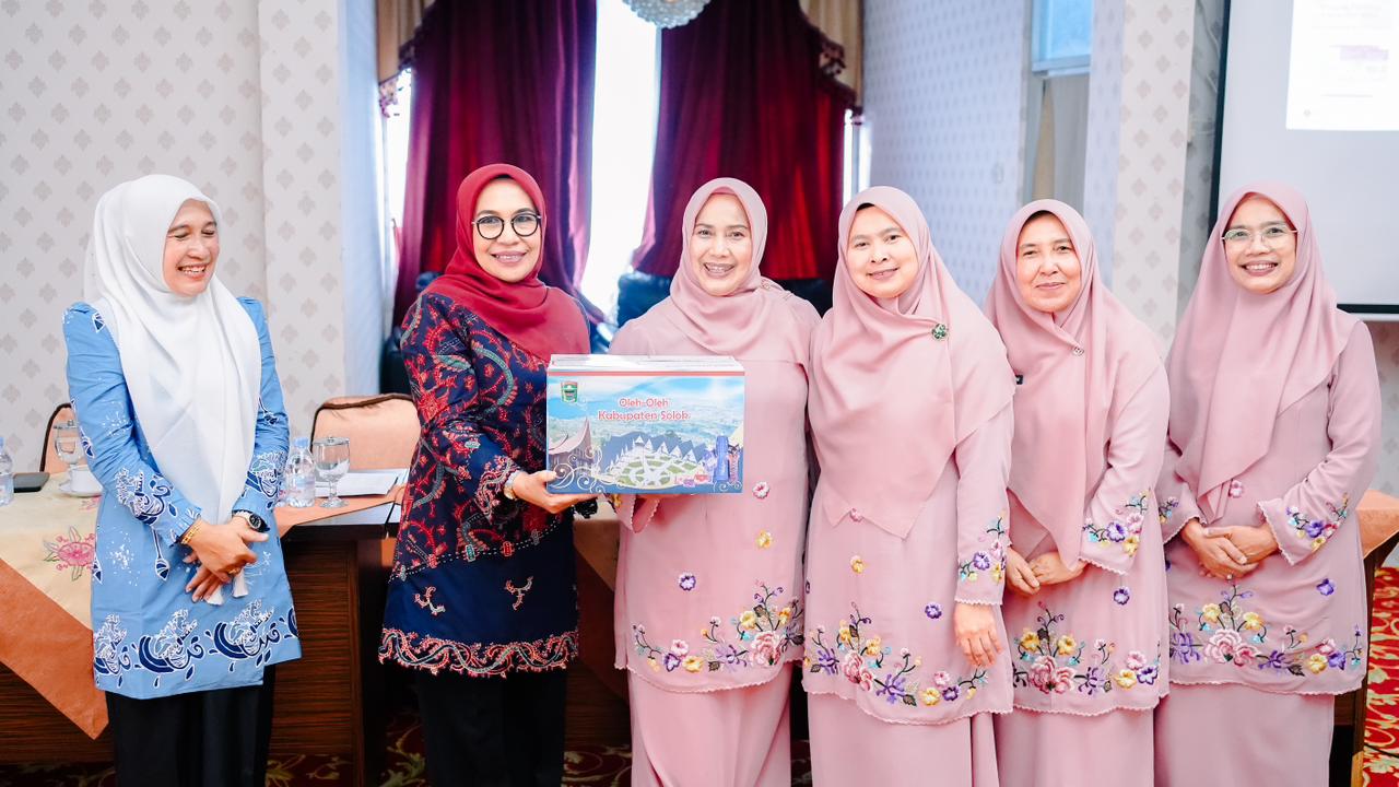 Perkuat Kolaborasi Perempuan, GOW Kabupaten Solok Terima Kunjungan Silaturahmi GOW Kuantan Singingi 