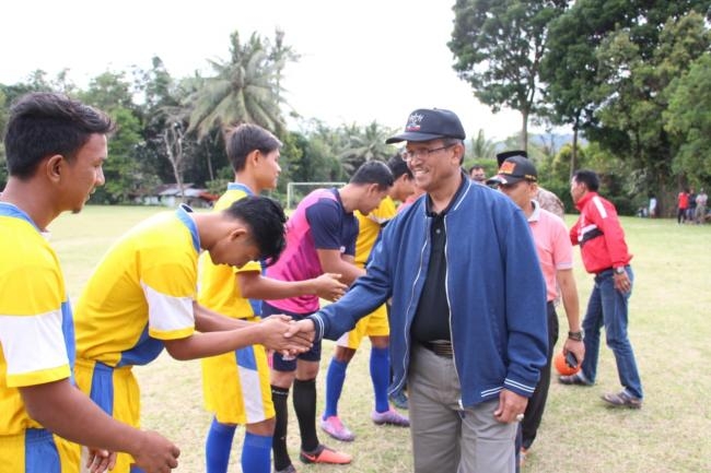 Pembukaan Turnamen Sepak bola Wali Nagari Koto Gadang Guguak Cup I Tahun 2018