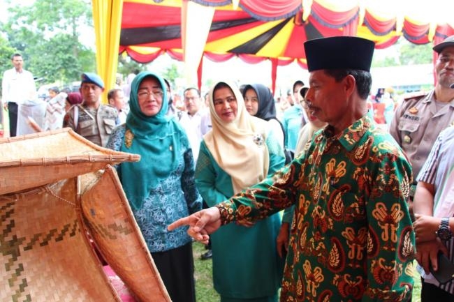 Kunjungan Lapangan Lomba Ketua kelompok Dasawisma TK. Provinsi Sumatera Barat