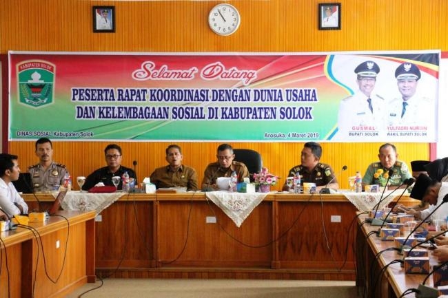Rapat Koordinasi Dunia Usaha dan Kelembagaan Sosial di Kabupaten Solok