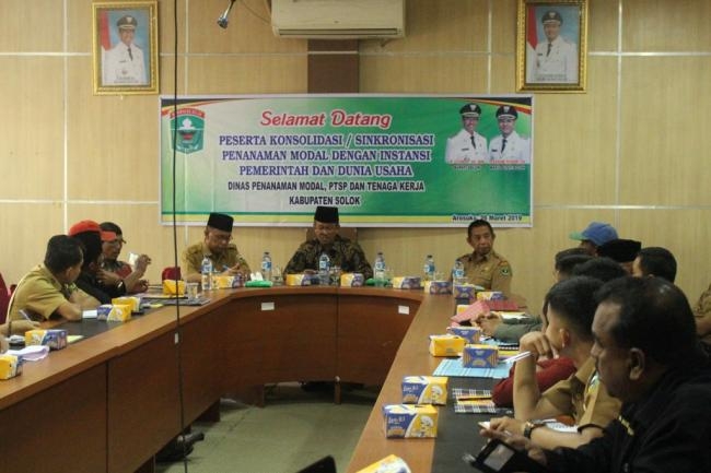 Konsolidasi/ Sinkronisasi Penanaman Modal dengan Instansi Pemerintah dan Dunia Usaha