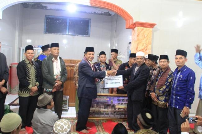 Tim Safari Ramadhan Kunjungi Mesjid Nurul Huda Aia Dingin