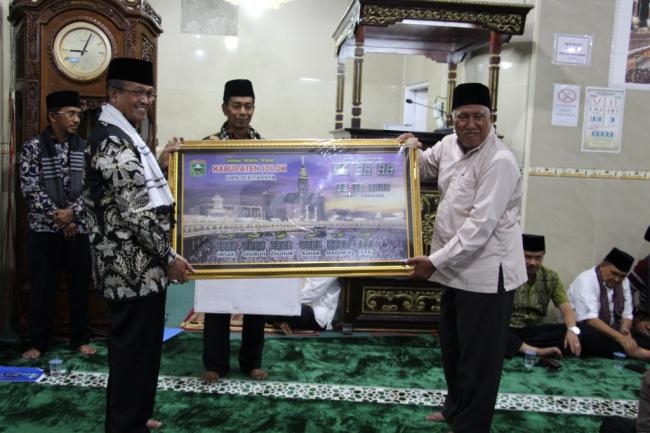 Bupati bersama Tim Safari Ramadhan Kabupaten Solok kunjungi Mesjid Raya Selayo