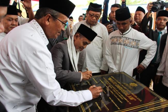 Bupati Resmikan Mesjid Darussalam, sekaligus Peringati 10 Tahun Pondok Pesantren Gontor Kampus 11