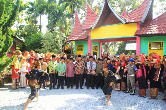 Bupati Hadiri Mubes Nagari Sumani 