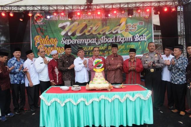Bupati Hadiri Milad ke-25 Ikatan Keluarga Perantau Muaro Paneh