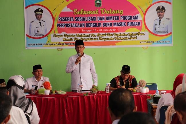 Bupati Hadiri Sosialisasi dan Bimtek Pengelolaan Perpustakaan untuk Wali Nagari, BPN dan Pengelola P