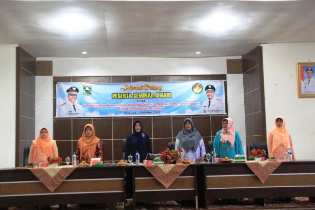 Seminar Sehari Dharma Wanita Pemerintah Kabupaten Solok
