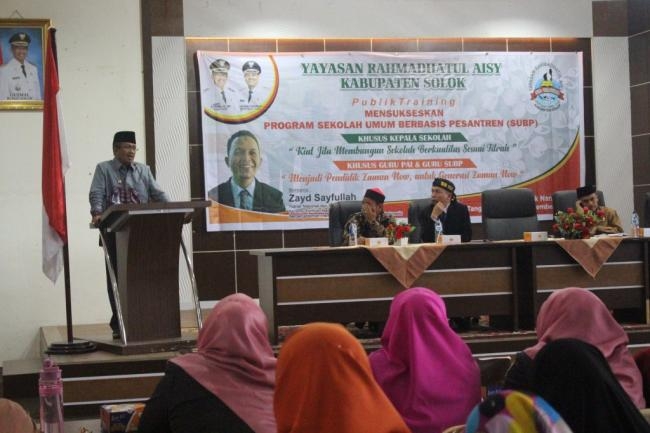 Â Â Â Â Â Â Â Â Â Â  Publik Training dalam rangka mensukseskan SUBP di Kabupaten Solok