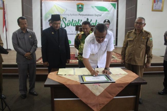 Bupati Solok meLaunching Aplikasi iSolok Kab
