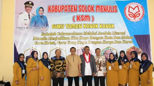 Kabupaten Solok Menulis (KSM) bagi Guru TK