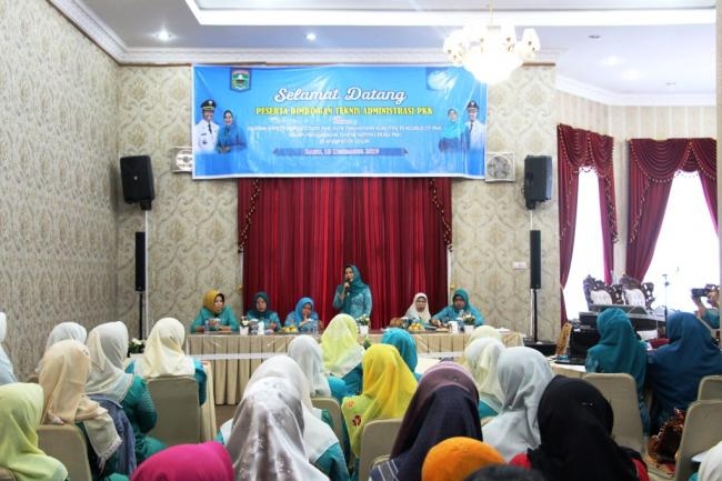 Bimtek Administrasi PKK di Kabupaten Solok