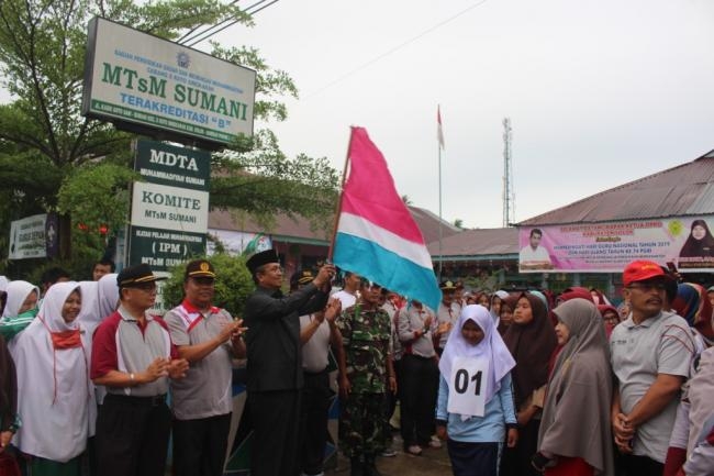 Jalan Santai Warnai Peringatan Hari Amal Bakti ke-74