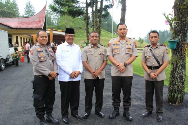 Bupati hadiriÂ  acara Sertijab di Lingkungan Polres Solok Arosuka