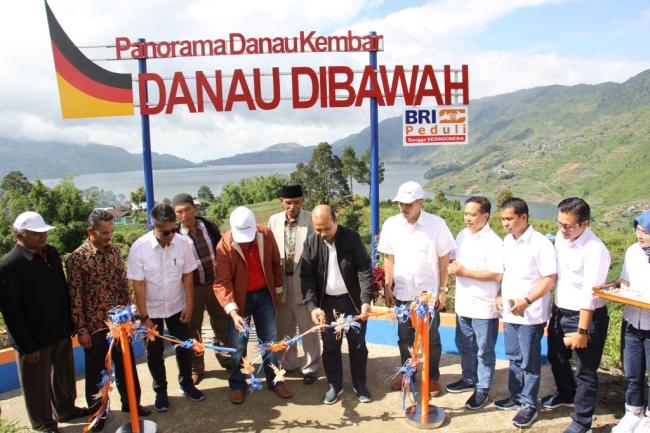 Bupati Resmikan Taman Panorama Danau Kembar
