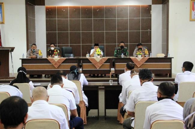 Wakil Bupati Pimpin Rapat Evaluasi Penanganan Covid-19 Di Kabupaten Solok