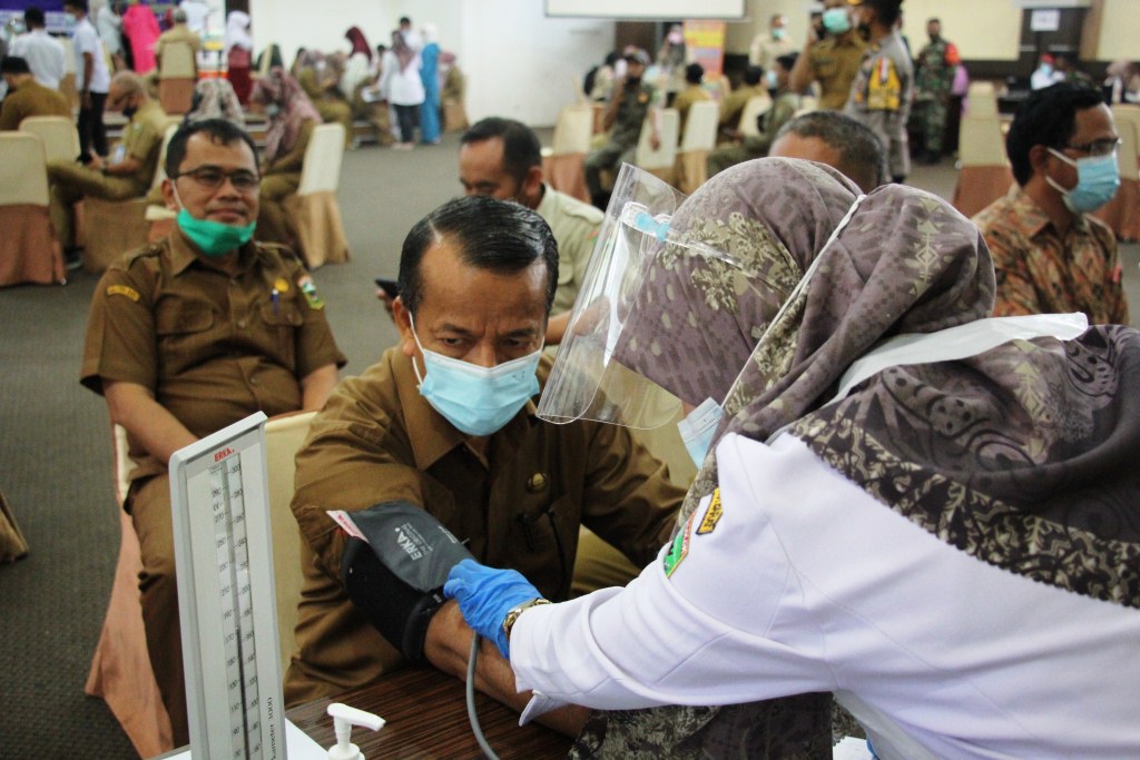 Vaksinasi Covid 19 Tahap Dua Sasar 1443 Orang 