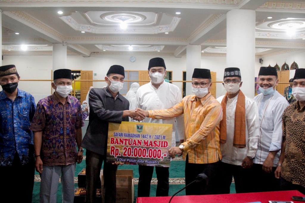 Audy Joinaldi Bersama TSR  Propinsi Sumbar Kunjungi Mesjid Baburrahman Lubuk Selasih 