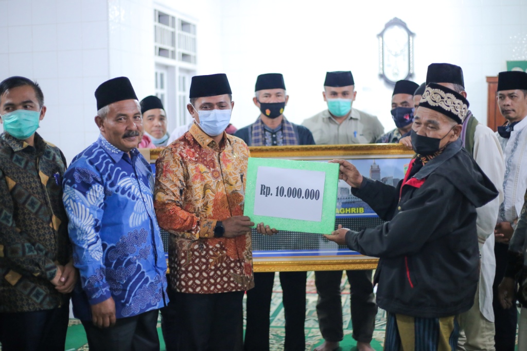 Tim Safari Ramadhan Bersama Wakil Bupati Solok sambangi Nagari Lolo