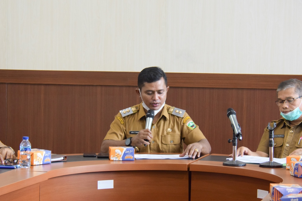 Wakil Bupati Solok Pimpin Rapat Tindak Lanjut Terkait Penilaian Ombudsman RI 