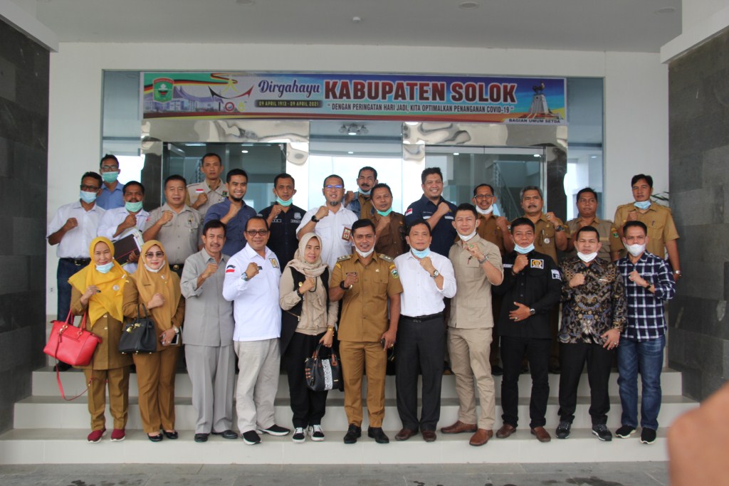 Tinjau Lokasi Longsor, Wakil Bupati Solok Dampingi Kunker Wagub dan Anggota DPRD Propinsi Sumbar