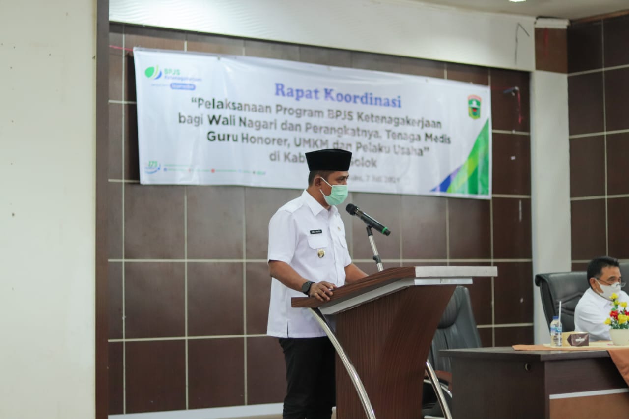 Wabup Buka Sosialisasi Optimalisasi Kepesertaan BPJS Ketenagakerjaan bagi Perangkat Nagari, Guru Honorer, Tenaga Medis Non ASN, dan Pelaku UMKM di Kabupaten Solok