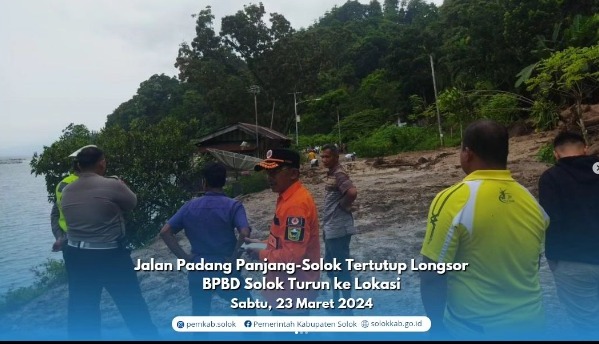 Jalan Padang Panjang-Solok Tertutup Longsor, BPBD Kabupaten Solok Turun ke Lokasi