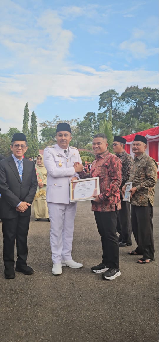 Nagari Talang Babungo Terima Penghargaan Desa Percontohan Antikorupsi Tingkat Kabupaten/Kota Tahun 2024