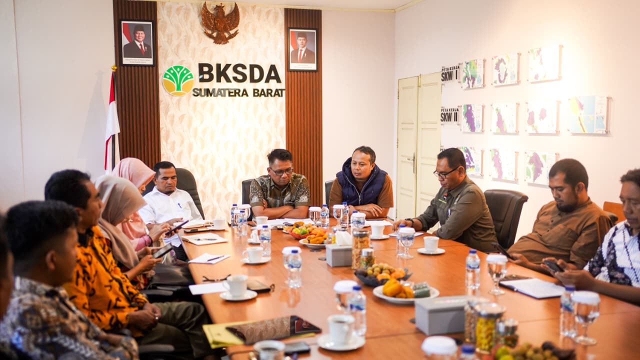Audiensi di Padang : Pemkab Solok Kawal Aset Daerah dalam Kawasan Konservasi 