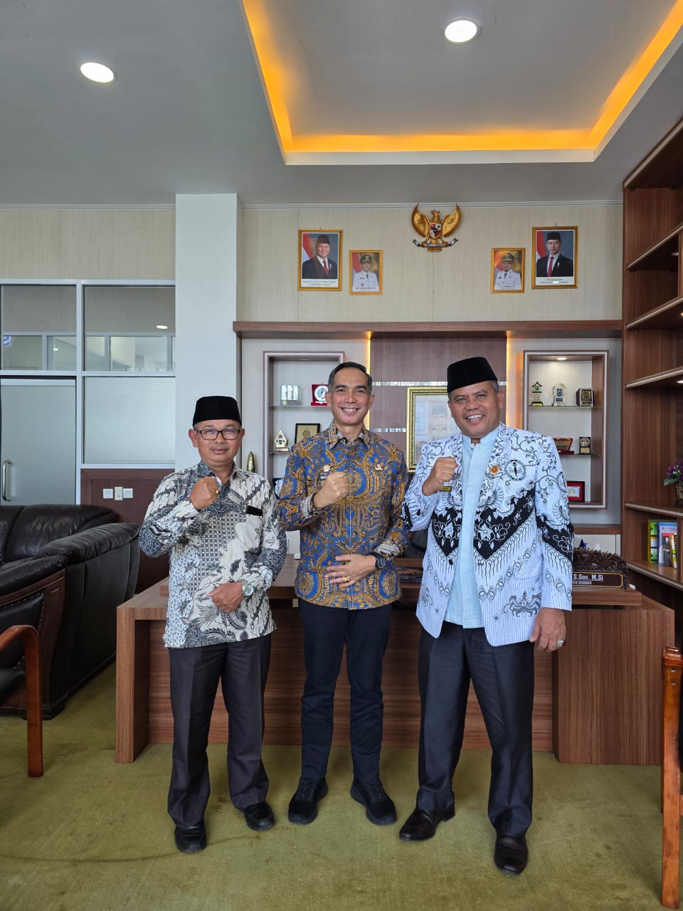 Sekda Kabupaten Solok Terima Kunjungan PGRI dan Dewan Pendidikan, Bahas Strategi Peningkatan Mutu Pendidikan