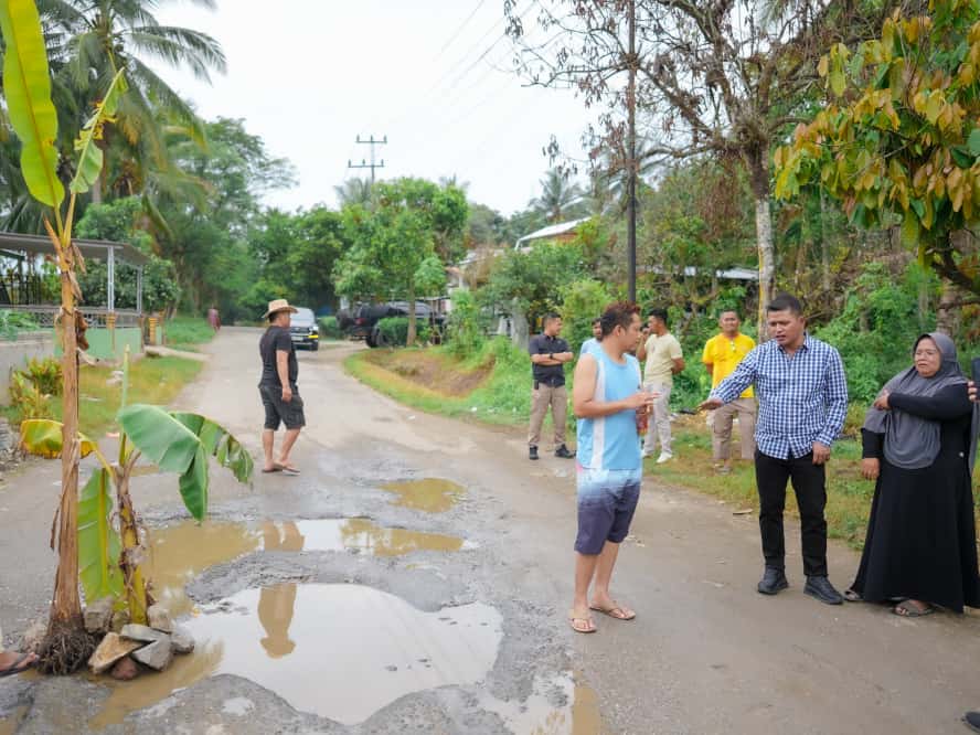 Menanggapi Aspirasi Masyarakat, Bupati Solok Tinjau Langsung Jalan Panyakalan - Muaro Paneh