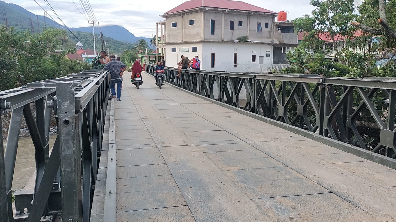 Jembatan Bailey di Junjung Sirih dan Kubung Solok Mulai Bisa Dilalui