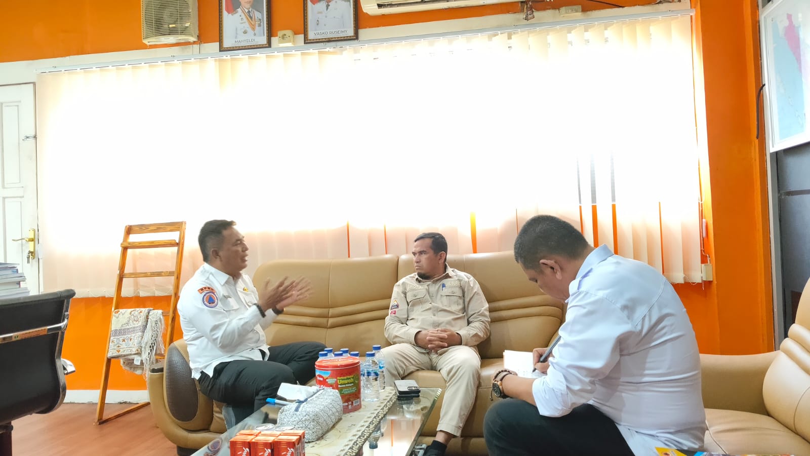 Percepat Bantuan, Pastikan Data Akurat : Pemkab Solok Koordinasi Pascabencana Bersama BPBD Provinsi Sumbar