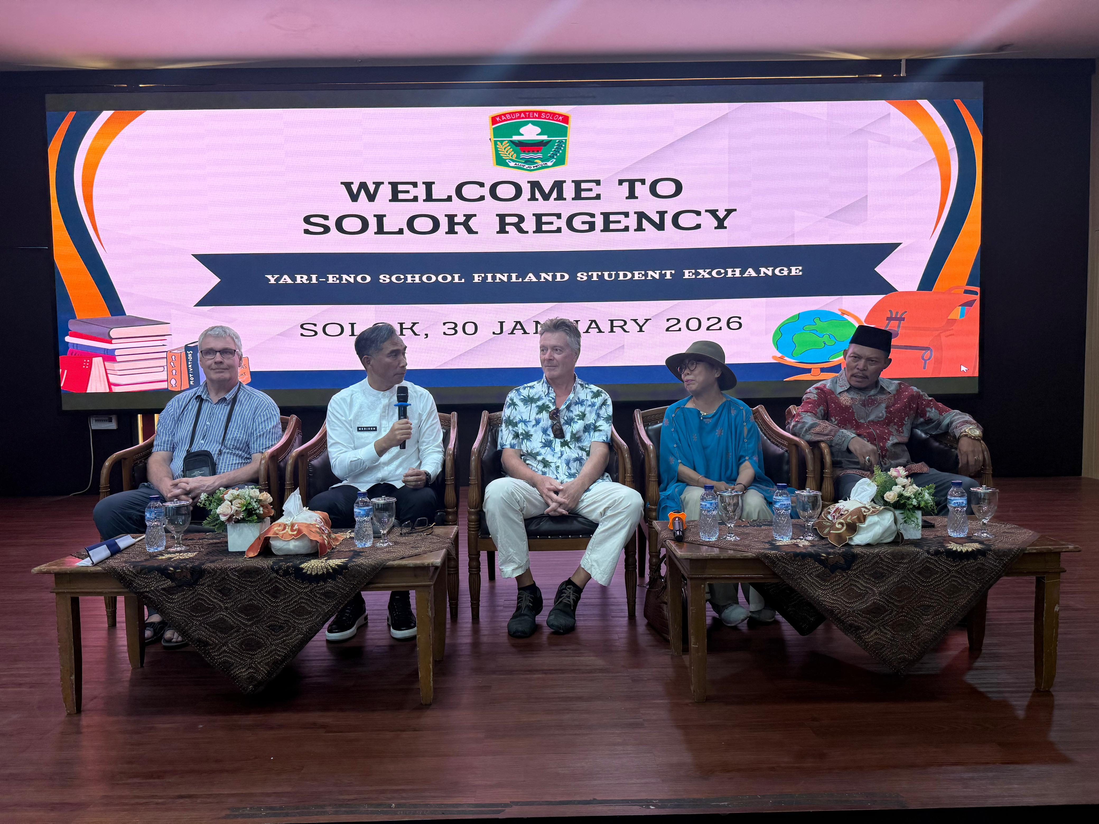 Pemerintah Kabupaten Solok Sambut Kedatangan Audiensi  Yari – Eno School Finland Student Exchange