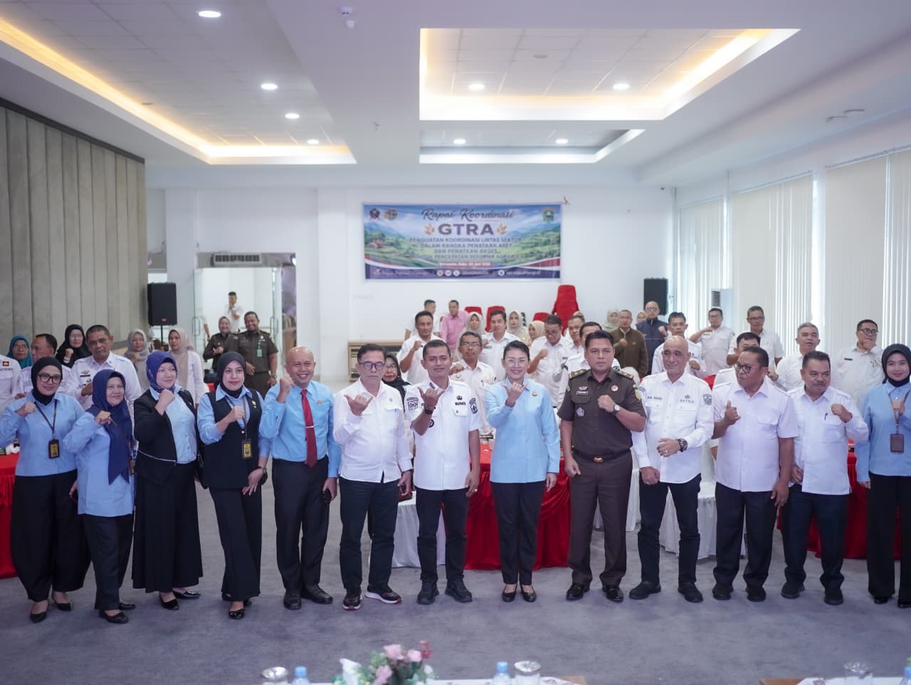 Bupati Solok Teken Perjanjian Kerja Sama dengan Kejaksaan Negeri Solok untuk Tingkatkan Pelayanan dan Penyuluhan Kesehatan