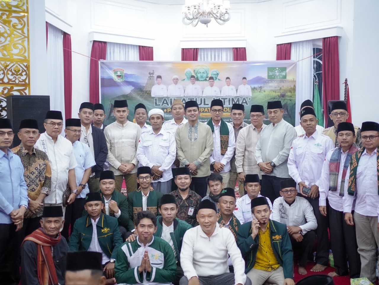 Bupati Solok Hadiri Lailatul Ijtima' PCNU Kabupaten Solok dalam Rangka Menyambut Tahun Baru Islam 1448 H