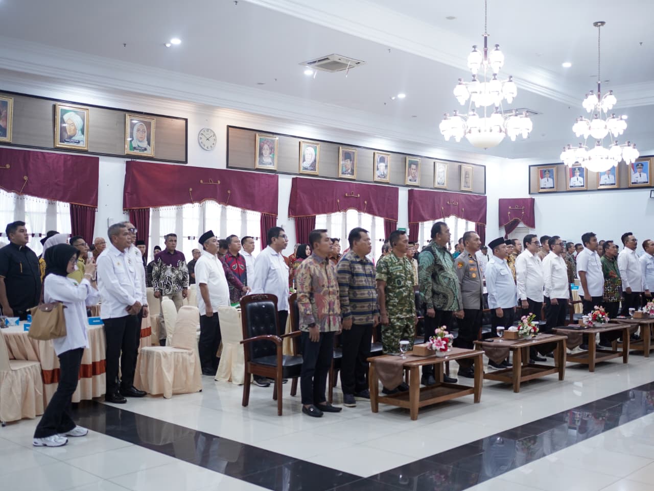 Hadiri Pengukuhan Dekopinwil Sumatera Barat, Bupati Solok Tegaskan Komitmen Perkuat Gerakan Koperasi sebagai Pilar Ekonomi Kerakyatan