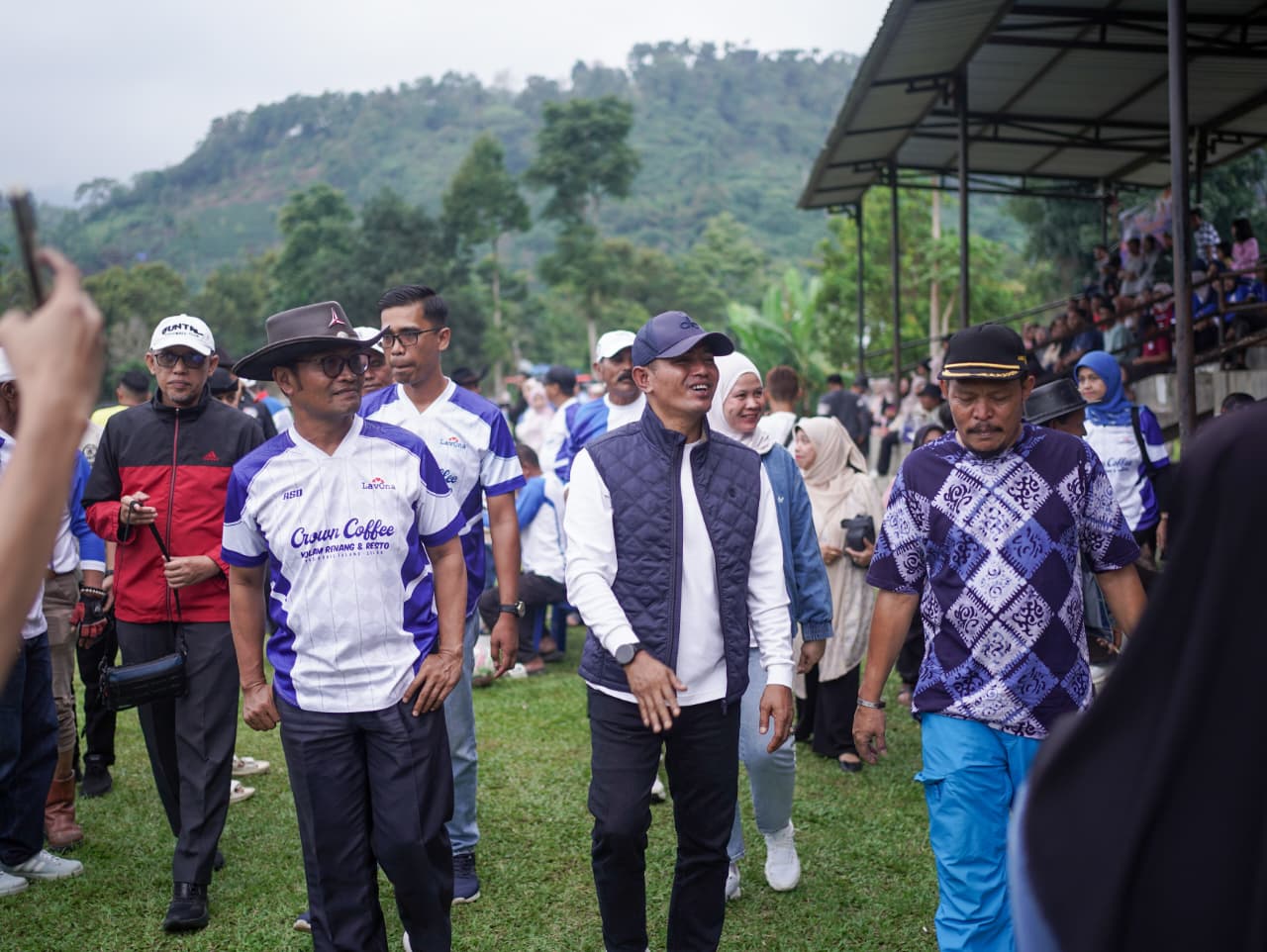 ‎Bupati Solok Bersama Agus Syahdeman Resmi Buka Turnamen Sepak Bola Antar Club se-Sumatera Barat Tahun 2026