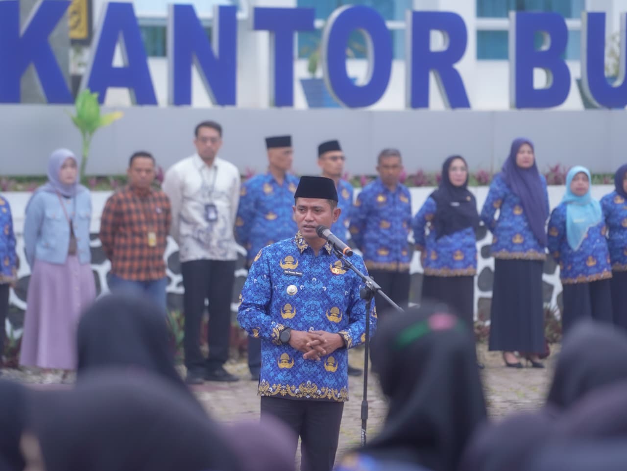 BUPATI JON FIRMAN PANDU TEKANKAN ASN TINGKATKAN KINERJA DAN PELAYANAN MASYARAKAT