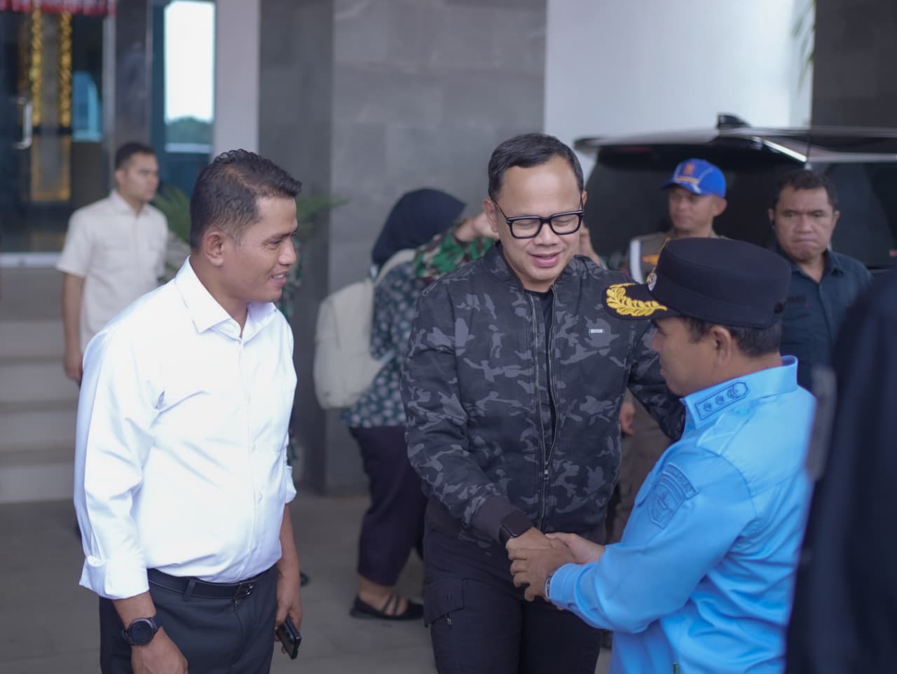 Wamendagri Tinjau Progres Penanganan Pasca bencana di Kabupaten Solok